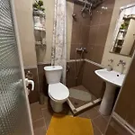 Meg's Gjirokastër